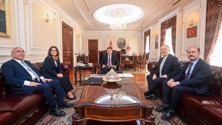 Adalet Bakanı Tunç, DEM Parti heyeti ile görüştü