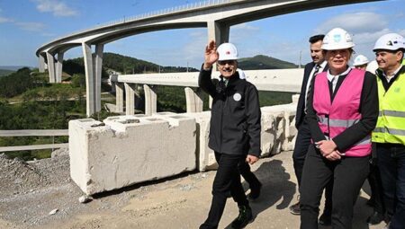 Bakan Uraloğlu, Slovenya’da