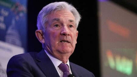 Fed Başkanı Powell’dan hedeflerinin çatışabileceği kuvvetli senaryo uyarısı
