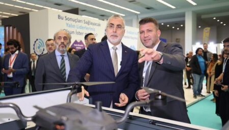Bakan Işıkhan’dan 7. Verimlilik ve Teknoloji Fuarı’nı ziyaret
