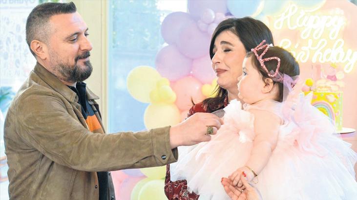 Birinci yaşa masalsı kutlama
