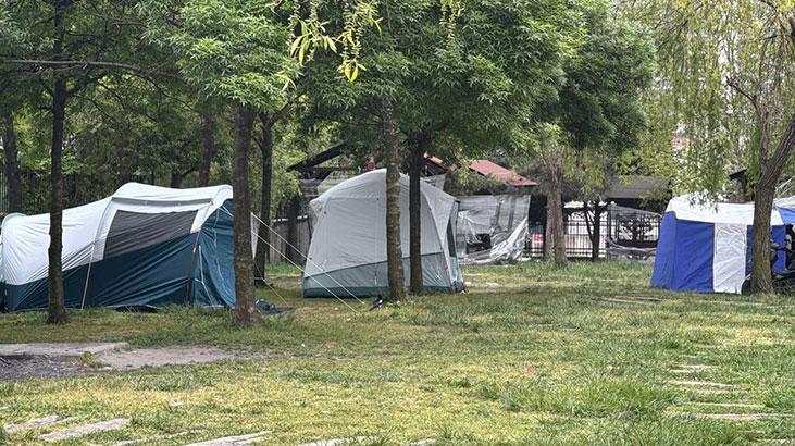 İstanbul’da sarsıntı endişesi! Vatandaşlar parklarda kalmaya devam ediyor