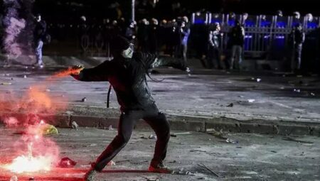 İstanbul’daki müsaadesiz şovlar: 33 kişi hakim karşısına çıktı