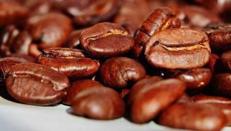 Kahvenin tadını dolaba gömüyorsunuz! Taptaze saklama tüyosu, aylarca süren lezzet