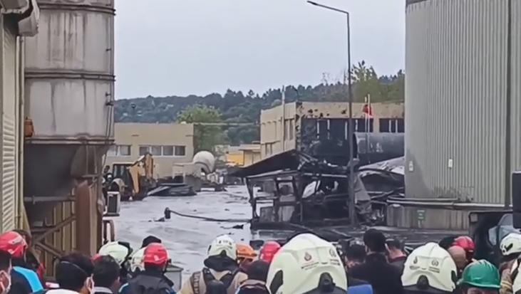 Son dakika: Tuzla’da Deri Organize Sanayi Bölgesi’nde patlama! Gruplar sevk edildi