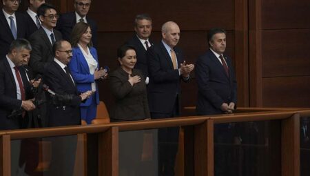 TBMM Başkanı Kurtulmuş, Özbekistan Ali Meclisi Senato Lideri ile görüştü