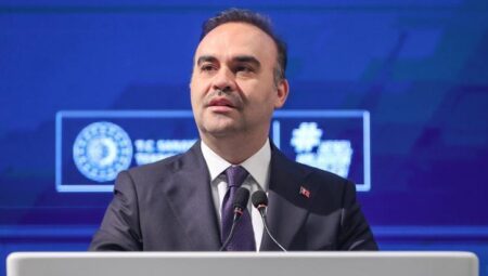 Bakan Kacır: Stratejik yatırımları çok daha güçlü ve gaye odaklı destekleyeceğiz