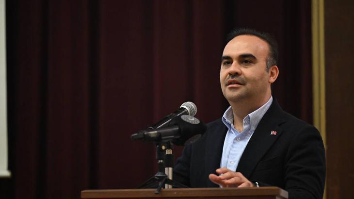 Bakan Kacır’dan savunma sanayii iletisi: Türk milletinin imzasını gökyüzüne attılar