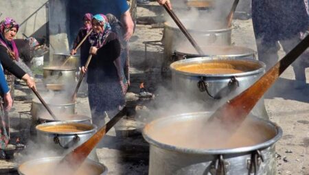 Herkes o köye akın etti! Tam 672 yıllık tanım, yılda 1 defa yapılıyor…