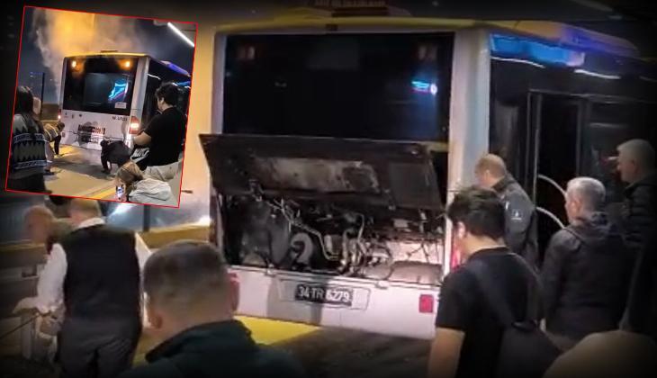 Kağıthane’de kaygı dolu anlar! Metrobüste yangın çıktı