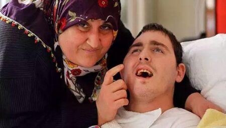 Kimliği meçhul felçli Rus gence 10 yıl annelik yaptı! Oscar’a Türkiye’den yürek yakan aday