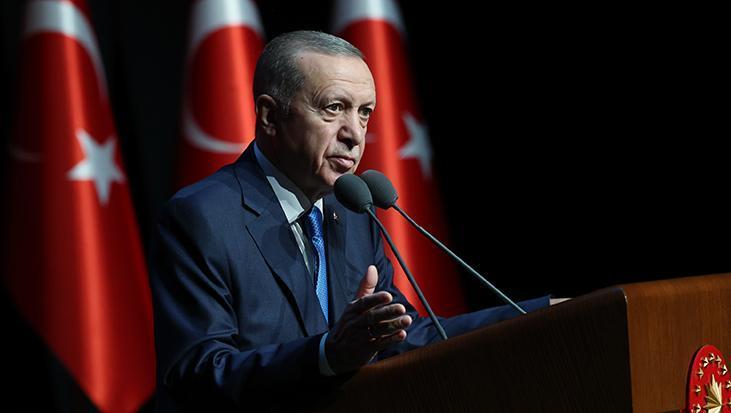 Son dakika! Cumhurbaşkanı Erdoğan: Tenkit mazeretiyle kimse yargı mercilerine parmak sallayamaz