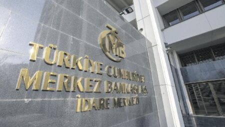 Bu hafta içeride gündem ağır