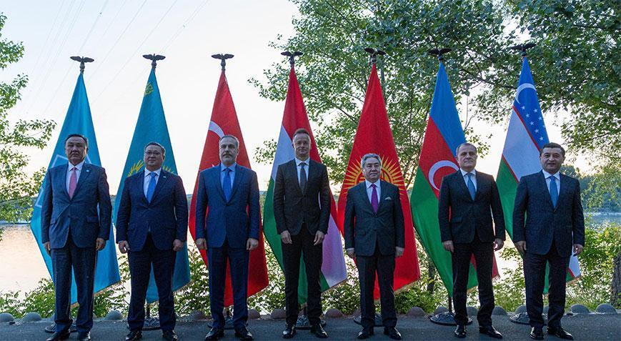 Dışişleri Bakanı Hakan Fidan TDT Gayriresmi Tepesi öncesinde meslektaşlarıyla görüştü