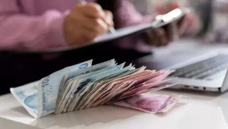 Emekli aylıklarındaki o fark neden? Birebir prim, tıpkı yıl, farklı maaş