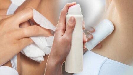 Sıhhatinizi tehdit ediyormuş! Deodorantı hakikat kullanın: Ilık su ya da ıslak mendil kaide