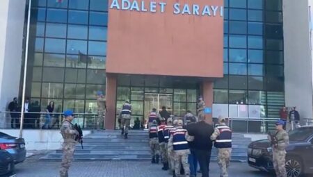 Terör örgütü DEAŞ’a operasyon: 298 kuşkulu yakalandı
