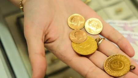 Yatırımı olanlar dikkat: Altın fiyatlarında düşüş olur mu? Ekonomist Hikmet Baydar kıymetlendirdi